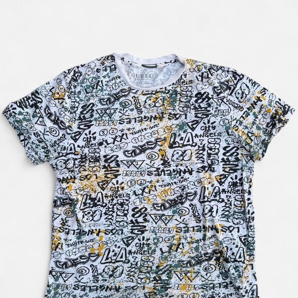 GUESS all over print graphic tee white black